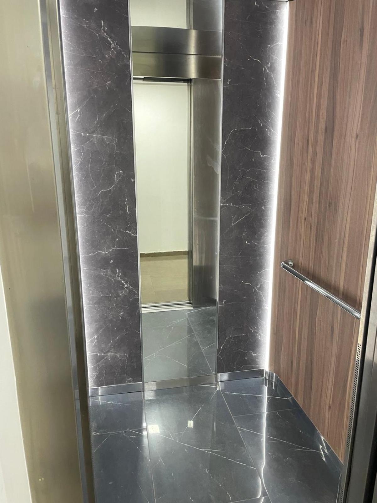 Kamche Lux Apartment Skopje Eksteriør billede